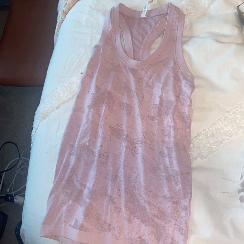 Athleta light pink camp top